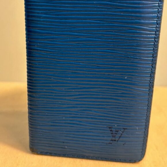 🌟LOUIS VUITTON EPI LEATHER CARDHOLDER-VINTAGE-BLUE - Picture 2 of 8